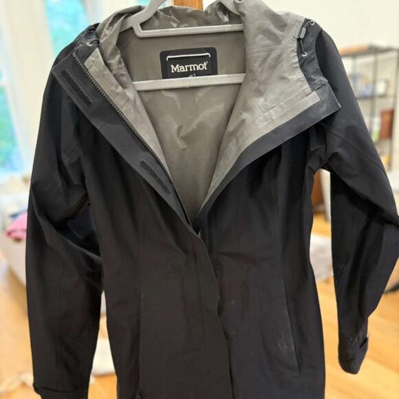Marmot Women's Lightweight Rain Jacket - Picture 1 of 4